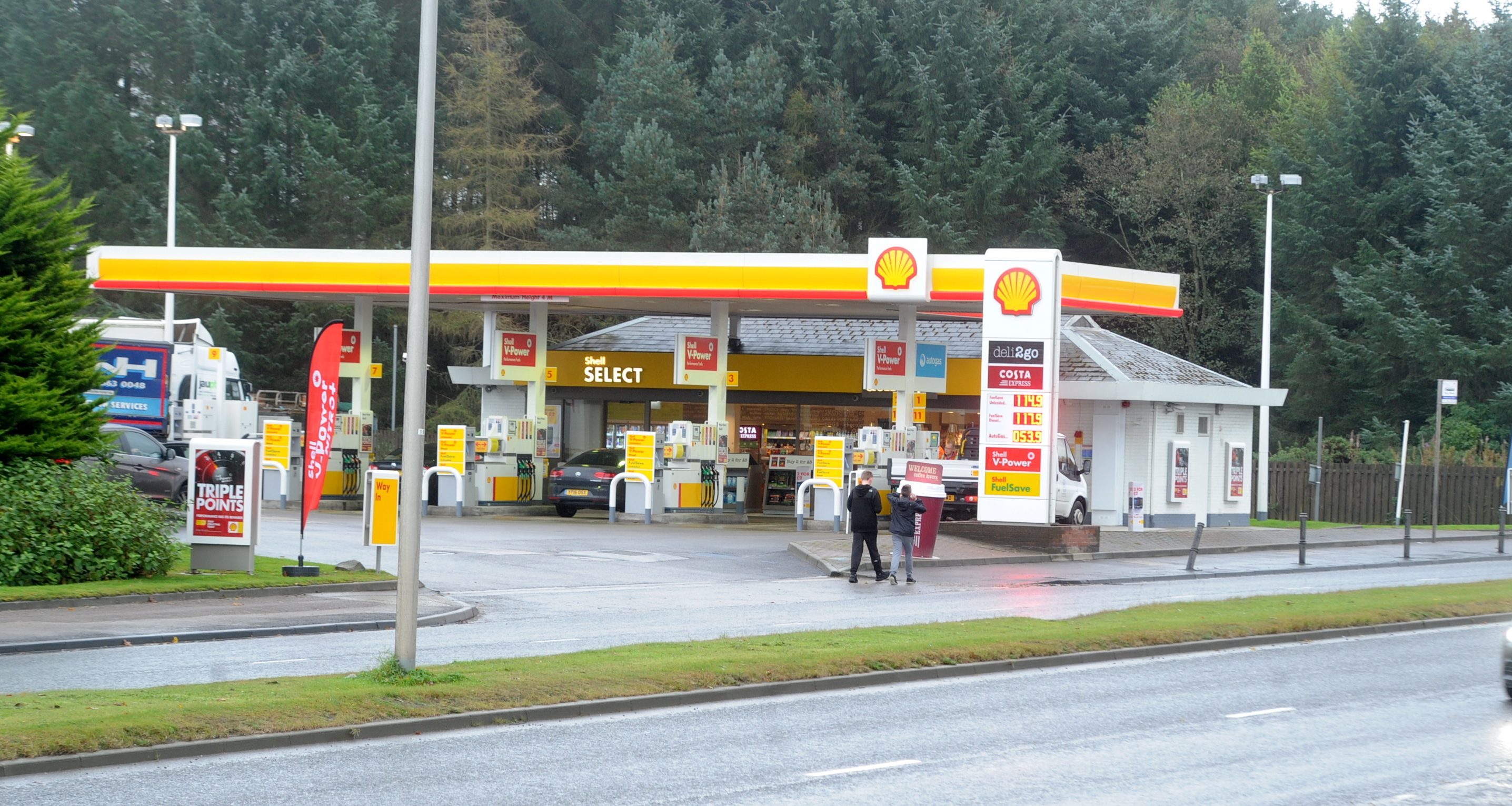 fill up: An application to sell alcohol at the Shell petrol station on Wellington Road has been lodged with Aberdeen City Council.
