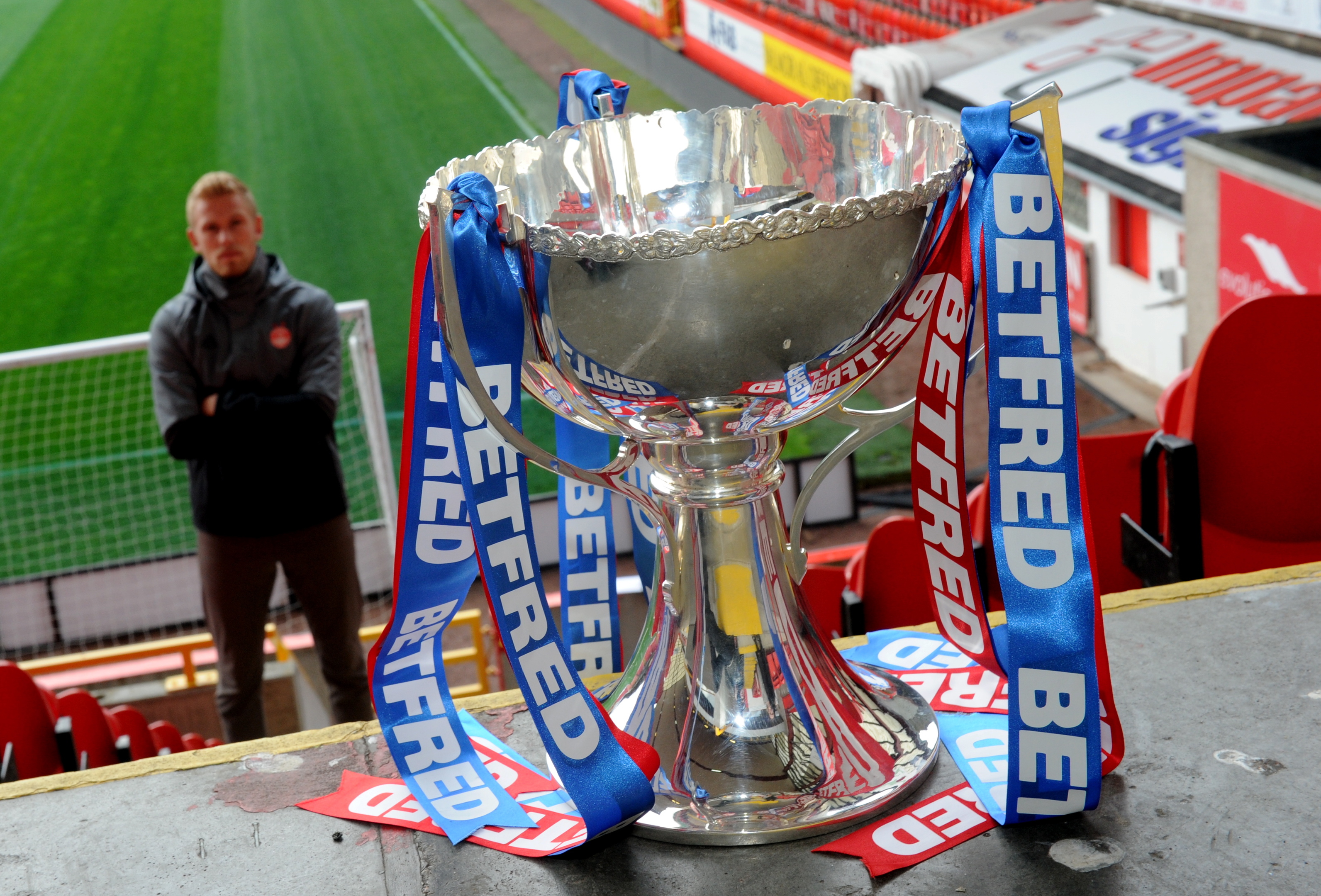 Jayden Stockley with the League Cup trophy at Pittodrie.