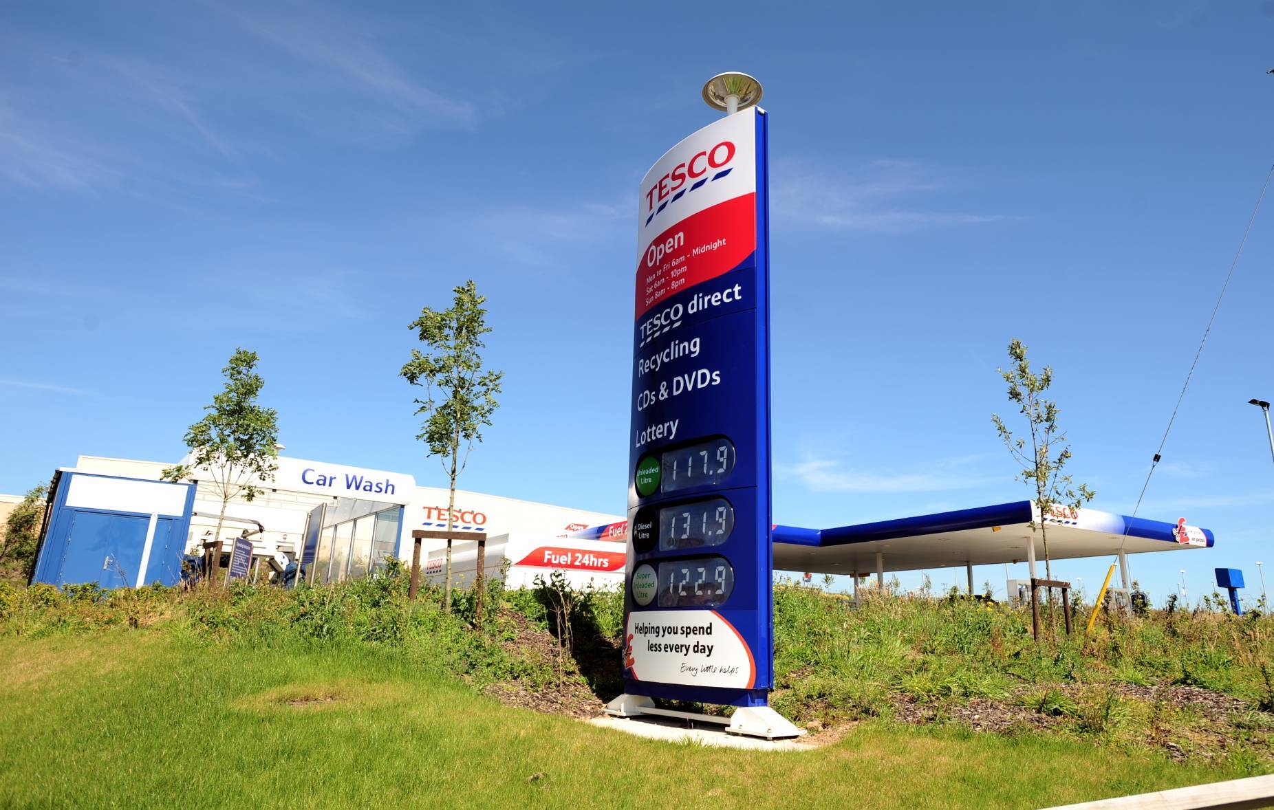 busy-north-east-petrol-station-to-close-for-almost-two-weeks-evening