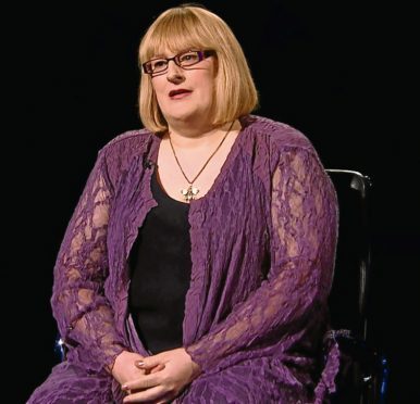 Annie Wallace on Celebrity Mastermind