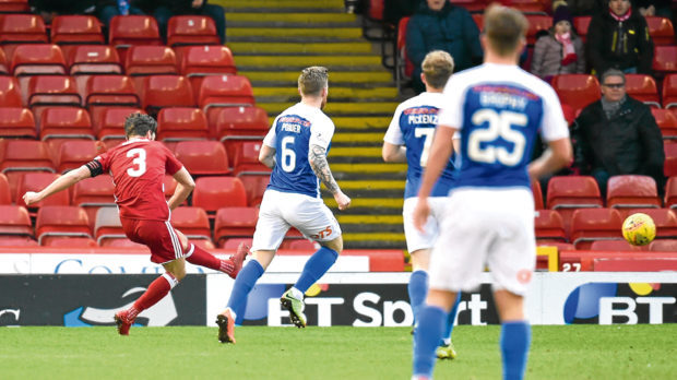 Aberdeen's Graeme Shinnie scores to make it 1-0 against Kilmarnock.