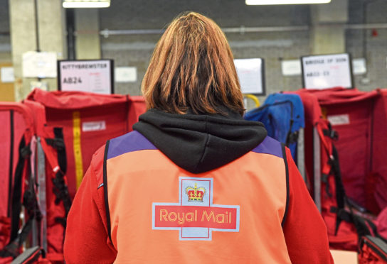 Royal Mail workers have been told not to give customers hand-held devices to sign
