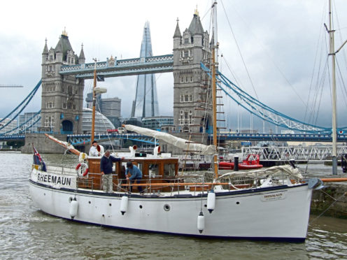 Sheemaun at Tower Bridge