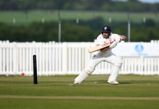 Aberdeenshire captain Kenny Reid at the crease