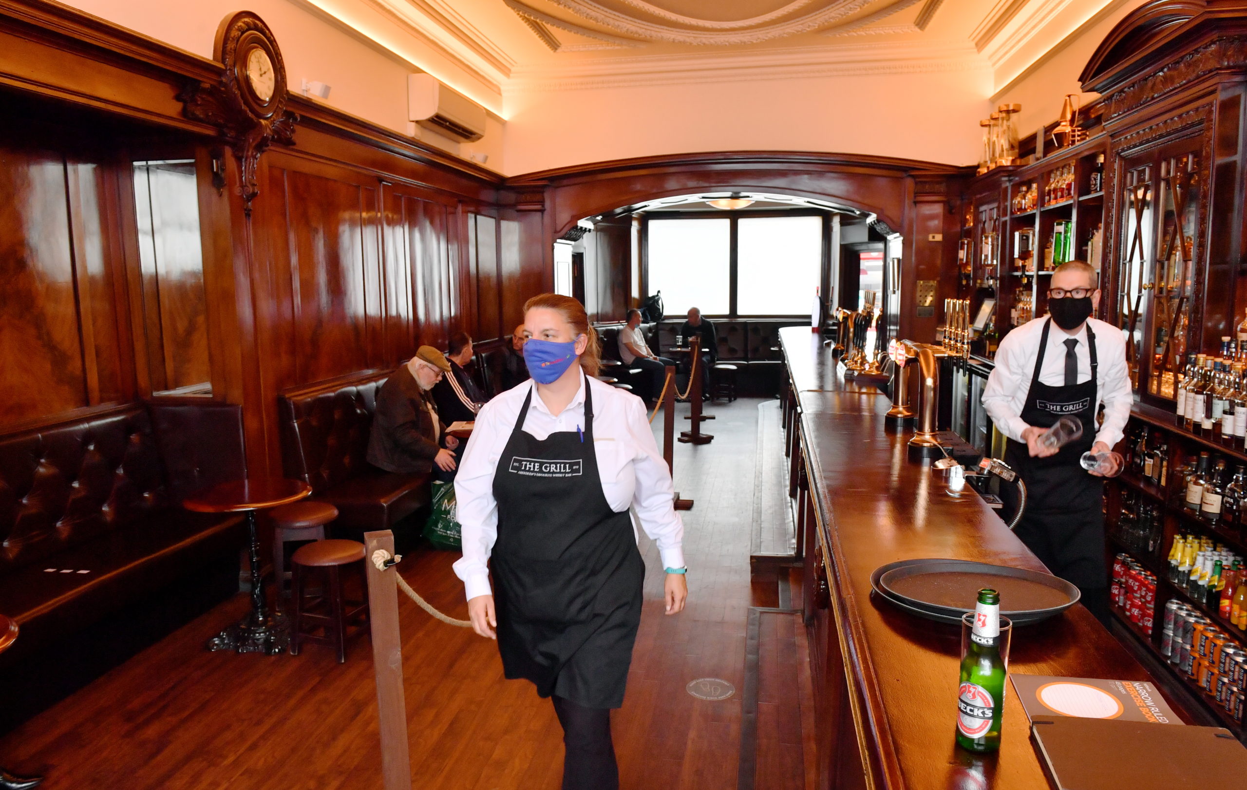 Aberdeen and Aberdeenshire move to Level 3 – what does it mean for pubs and restaurants? - Vimarsana News