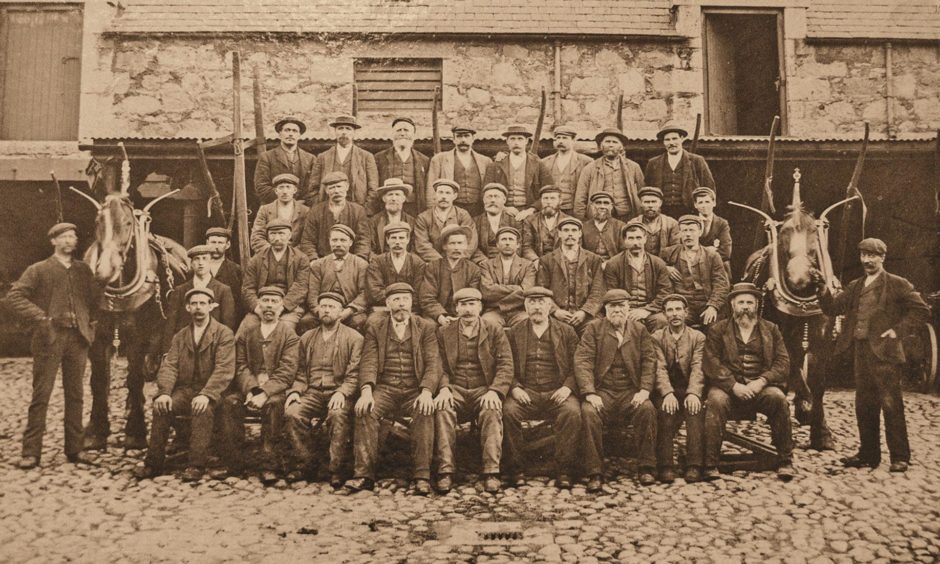 Aberdeen shore workers feature in a new book.