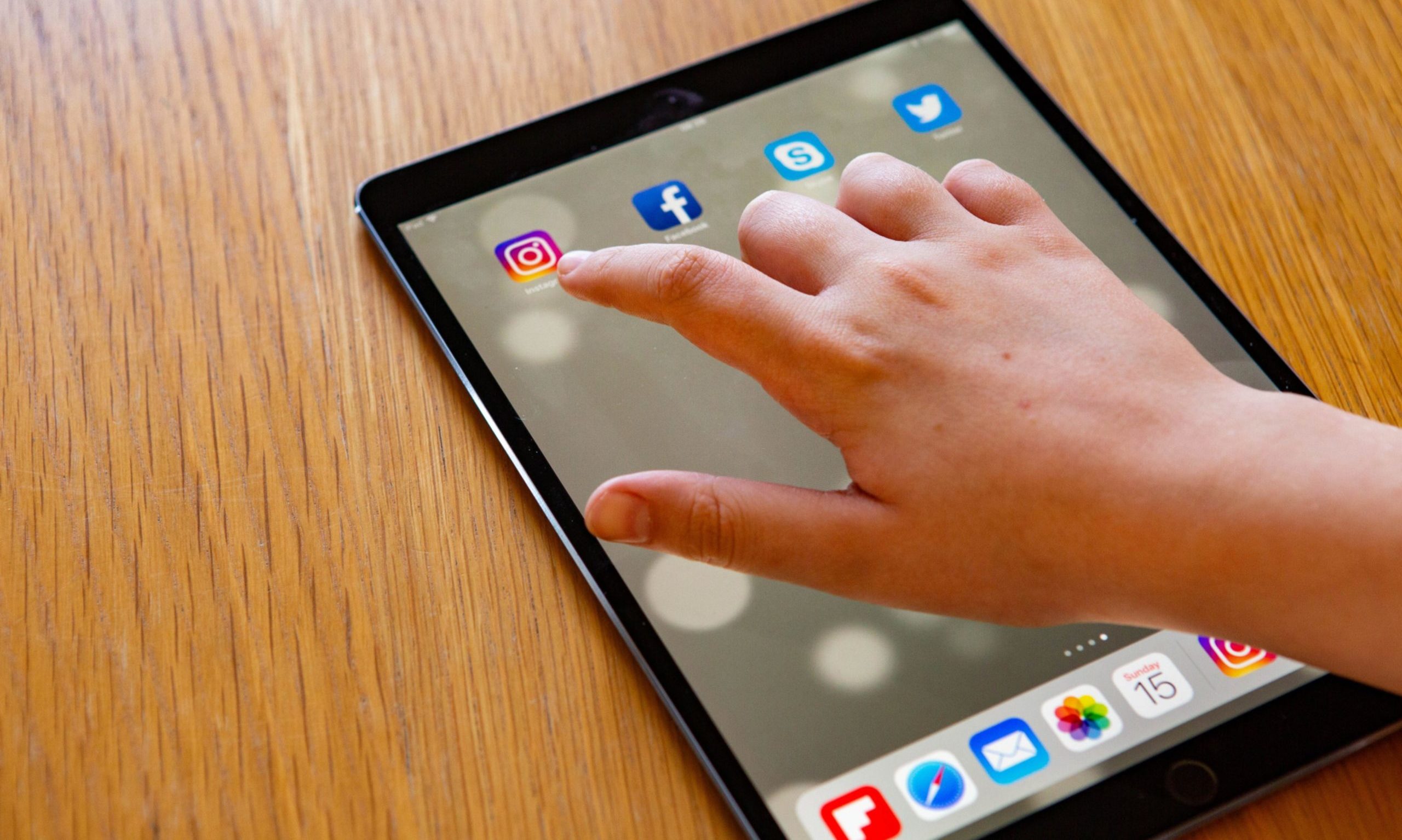 On The Beat: North-east residents urged to report crimes circulating on social media to police - Vimarsana News