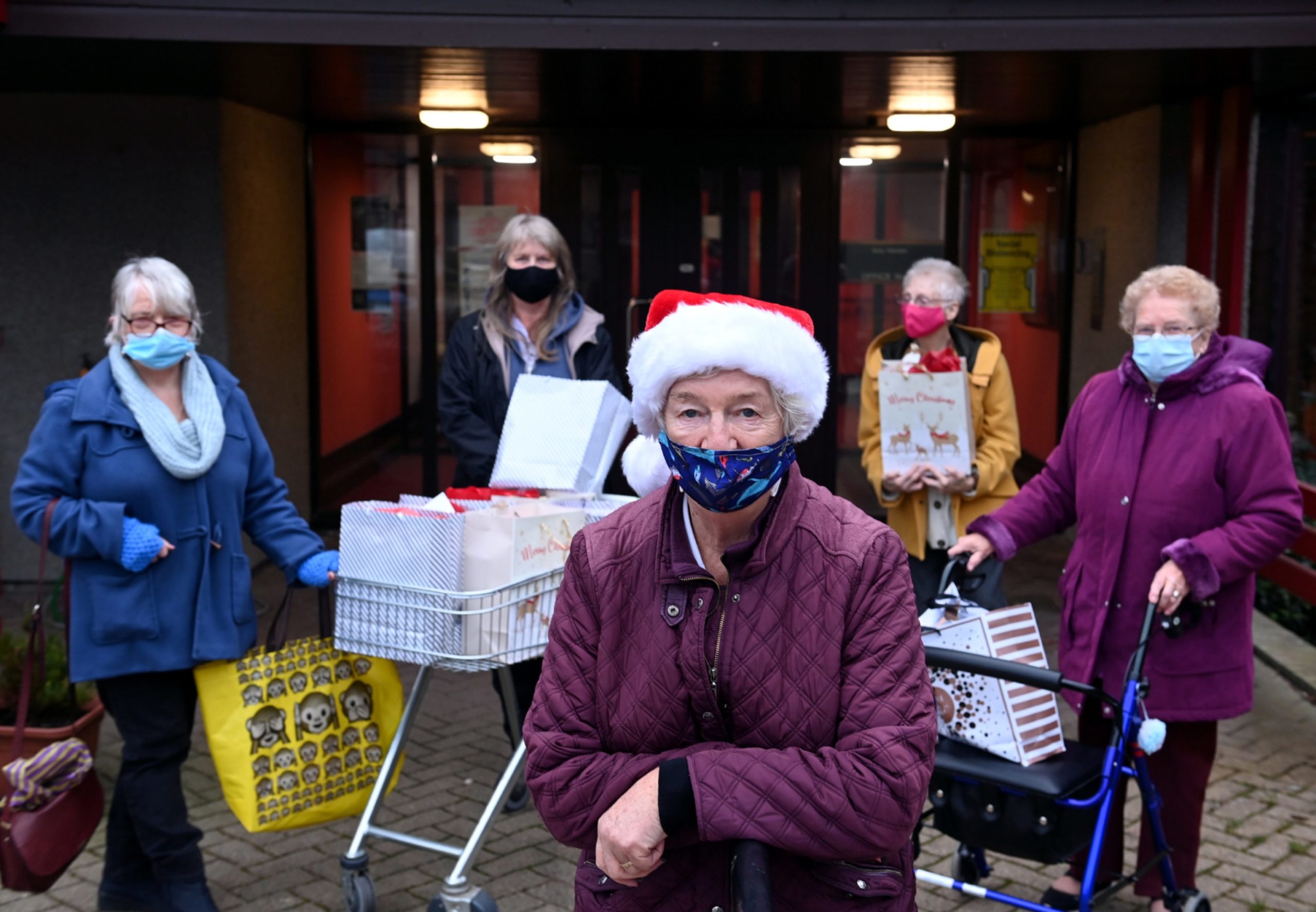 Aberdeen sheltered housing residents spread cheer with festive parcels - Vimarsana News