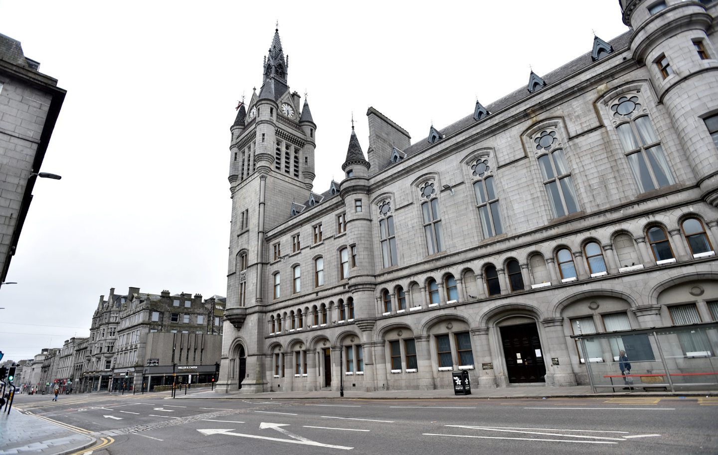 Man admits setting fire to blinds at Aberdeen flat - Vimarsana News