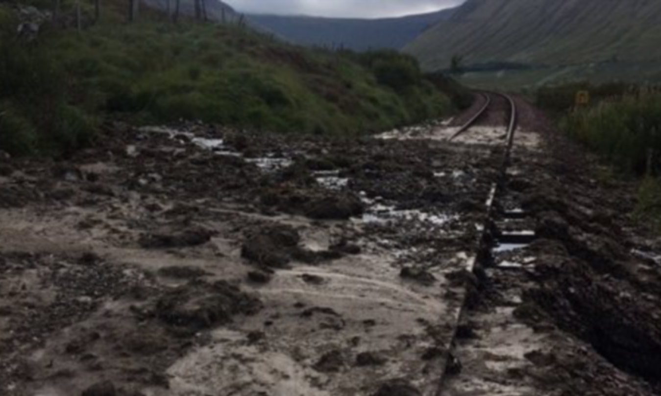 Stonehaven rail crash: What is a landslip and how can it derail a train? - Vimarsana News