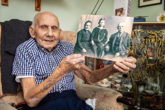 Jimmy Sinclair, the last of the Desert Rats, was among those who died in 2020.