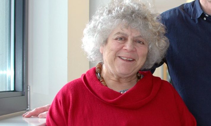 Miriam Margolyes to add extra sparkle to VSA's Christmas celebrations - Vimarsana News