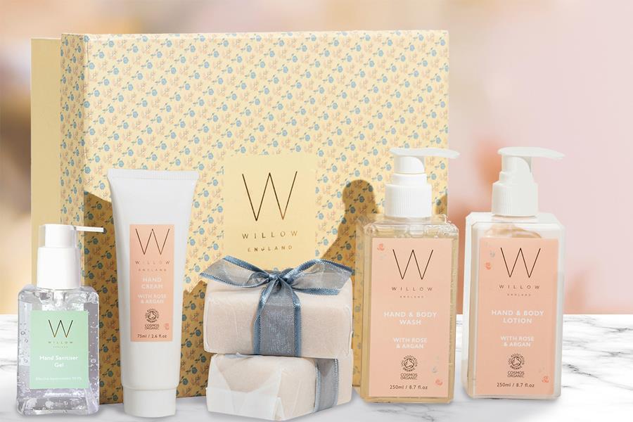 Complete Hand Care Set.