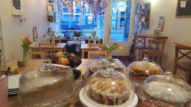 Birdhouse cafe