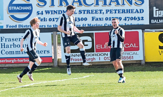 Scott Barbour, right, celebrates his goal to put Fraserburgh 2-1 up. Picture by Paul Glendell