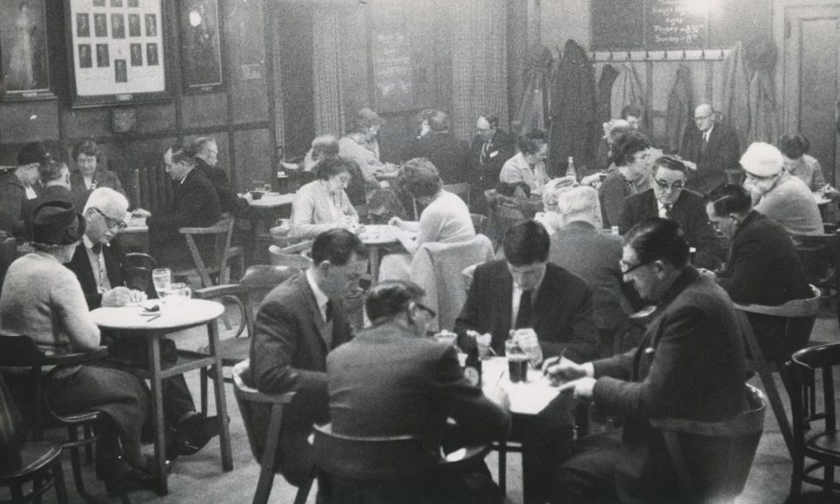 When bingo was all the rage in the 1960s, it popped up in places across Aberdeen... including this session at the Scottish Horse Regimental Association and Club in Crown Terrace in 1964.