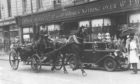 伍尔沃斯在阿伯丁开设了第二家分店，1926年在联合街的一处大宅子里占据了一席之地。这张照片摄于20世纪30年代，是一条繁忙的街道。