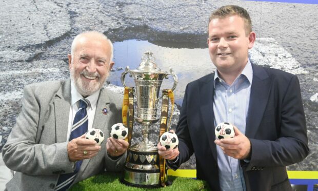 Highland League president George Manson, left, and GPH Builders Merchants managing director Grant Shewan