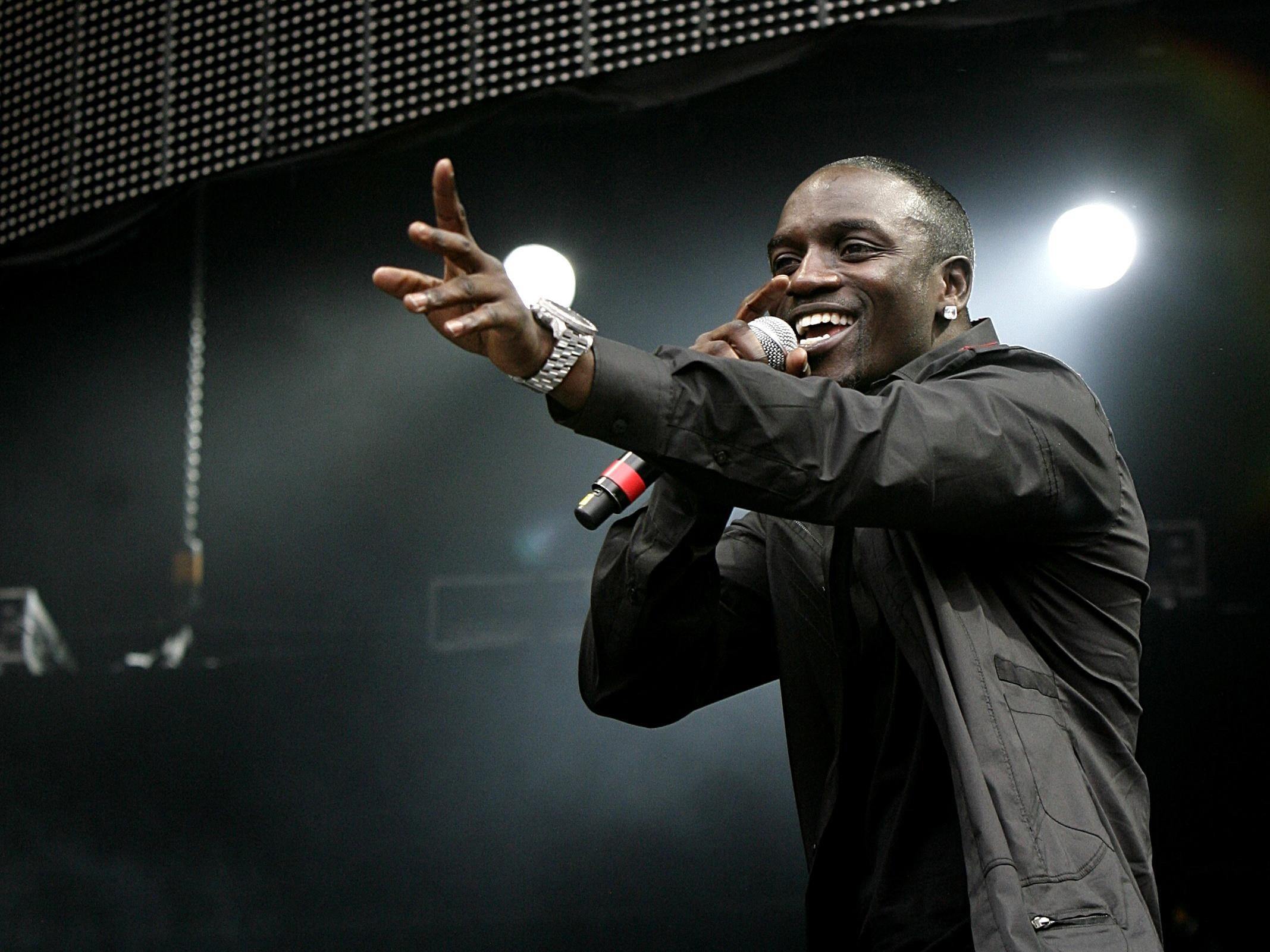 эйкон. Akon 2022. включи akon. эйкон. эйкон молодой.