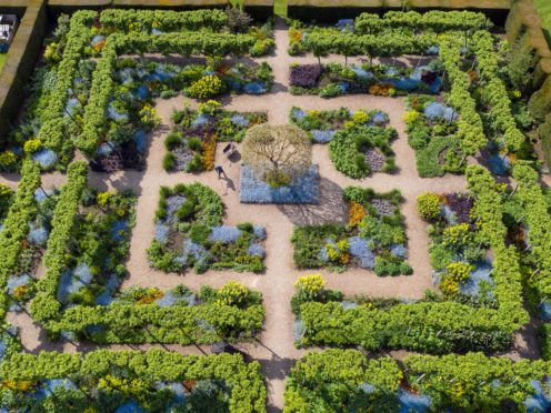 The winning image of Loseley Park Gardens, Surrey (Oliver Dixon/RHS/PA)