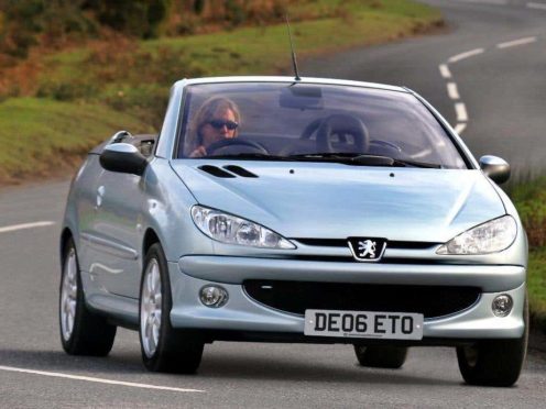 The 206cc used a clever folding hard top