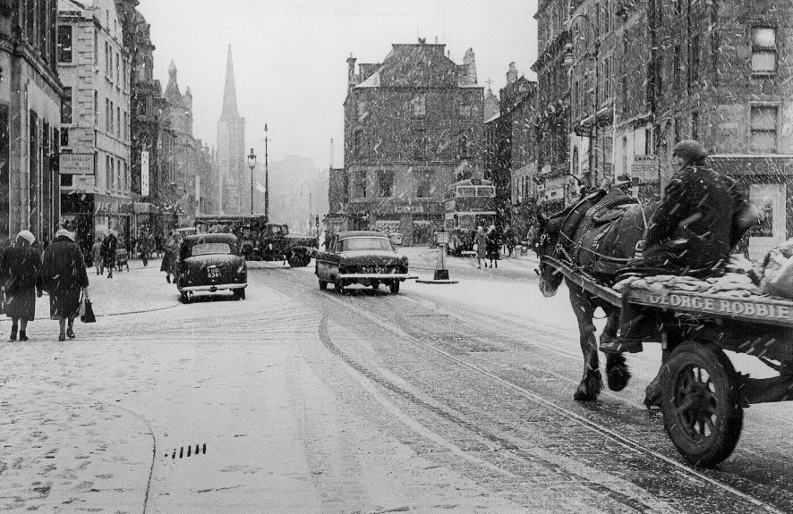 24 pictures of snowy Dundee through the years Evening Telegraph