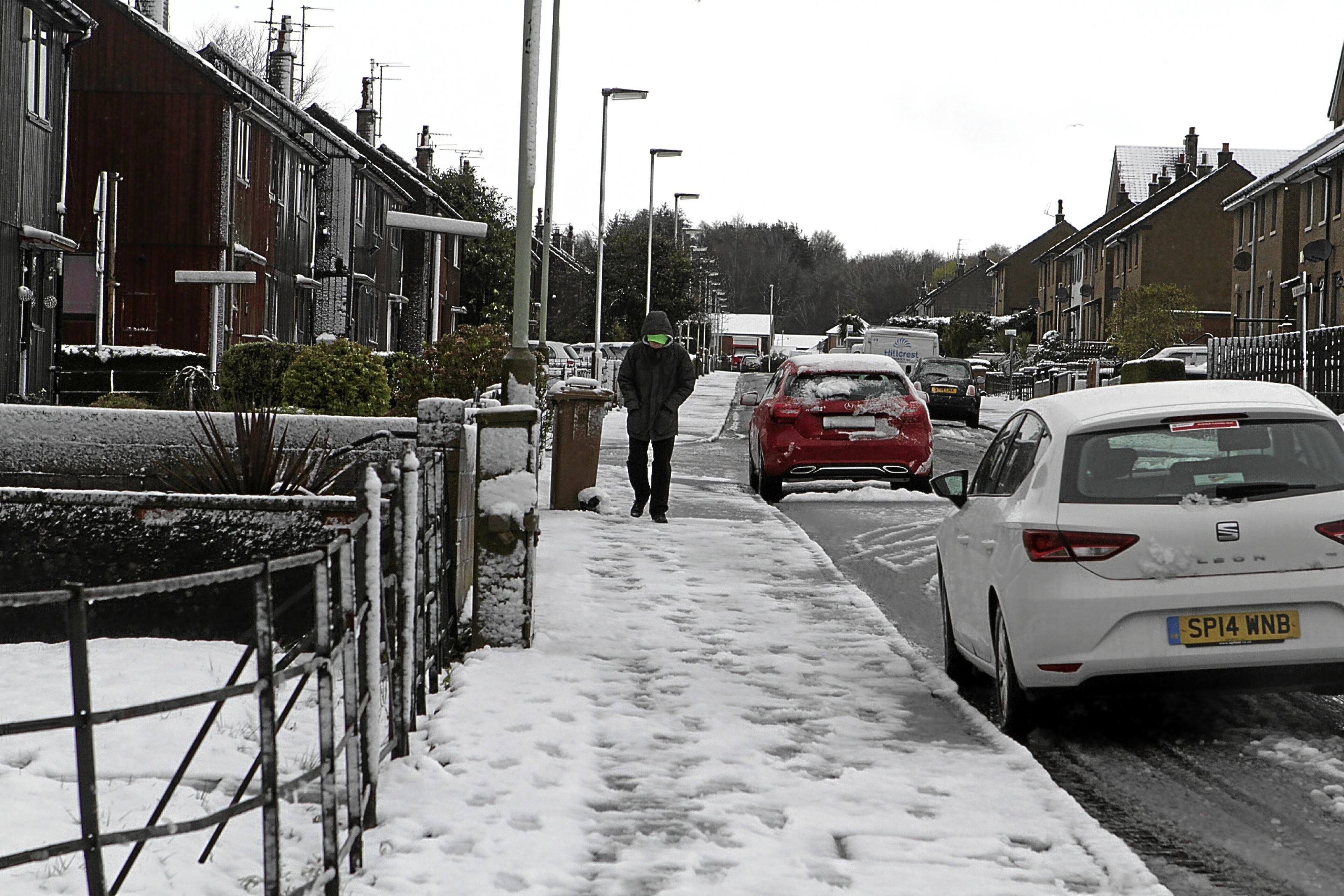 Dundee weather Snow blankets Tayside in chilly spring Evening Telegraph