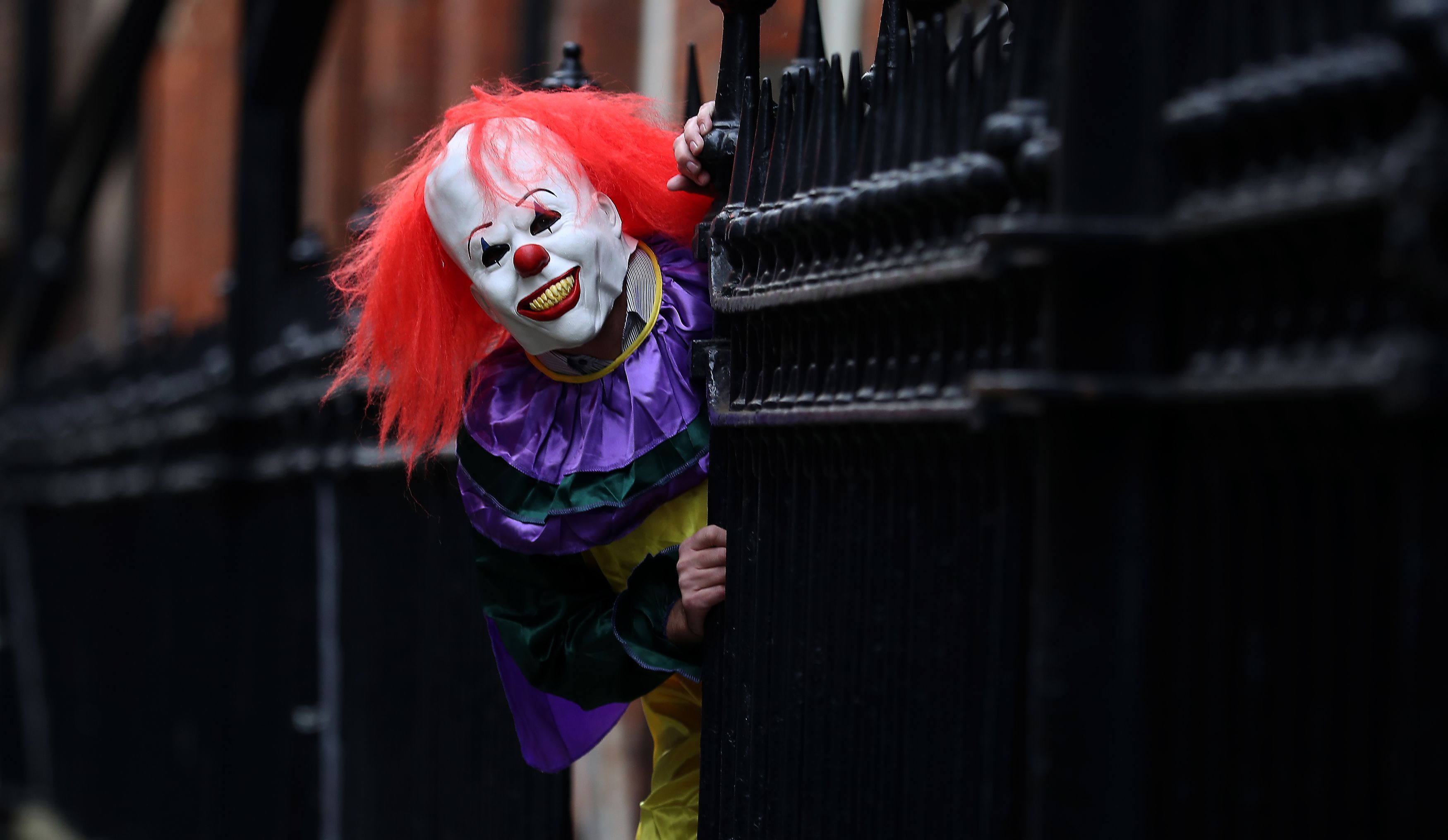 The Bizarre 'killer Clown' Craze Is 'wasting Police Resources ...