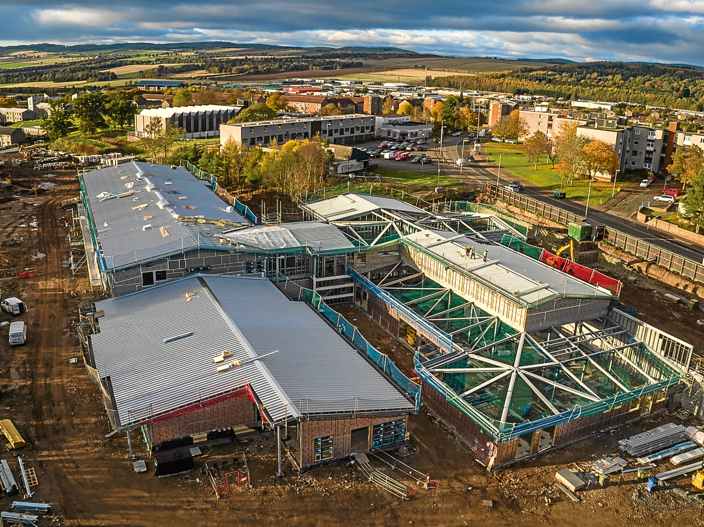 This image of the construction of the new Tayview Primary in Menzieshill was taken by Broadwing Media.