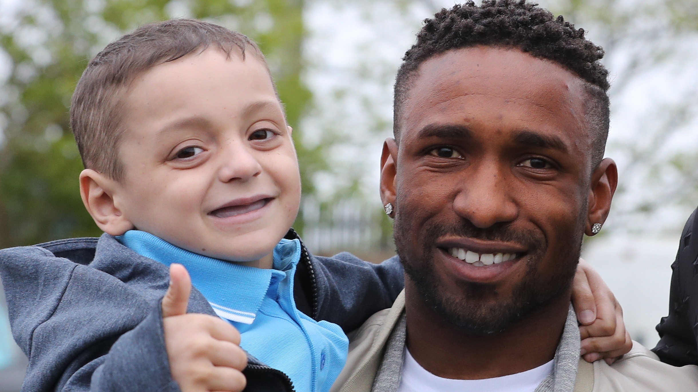The Sunderland fan, six, had the rare childhood cancer neuroblastoma.