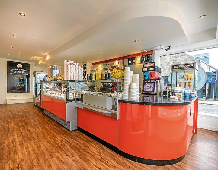 Ice cream parlour plans collapse at Dundee retail unit Evening Telegraph