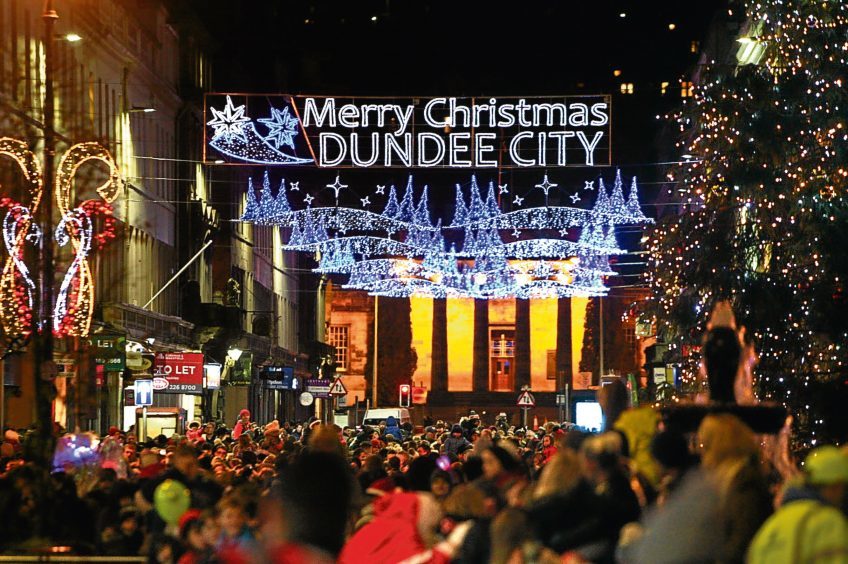 Dundee Christmas Lights Revellers urged to make the most of free