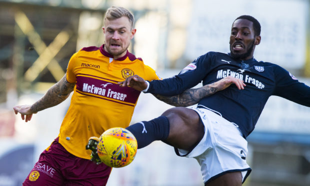 24/02/18 LADBROKES PREMIERSHIP
DUNDEE v MOTHERWELL
DENS PARK - DUNDEE
Motherwell's Richard Tait (left) and Roarie Deacon in action
