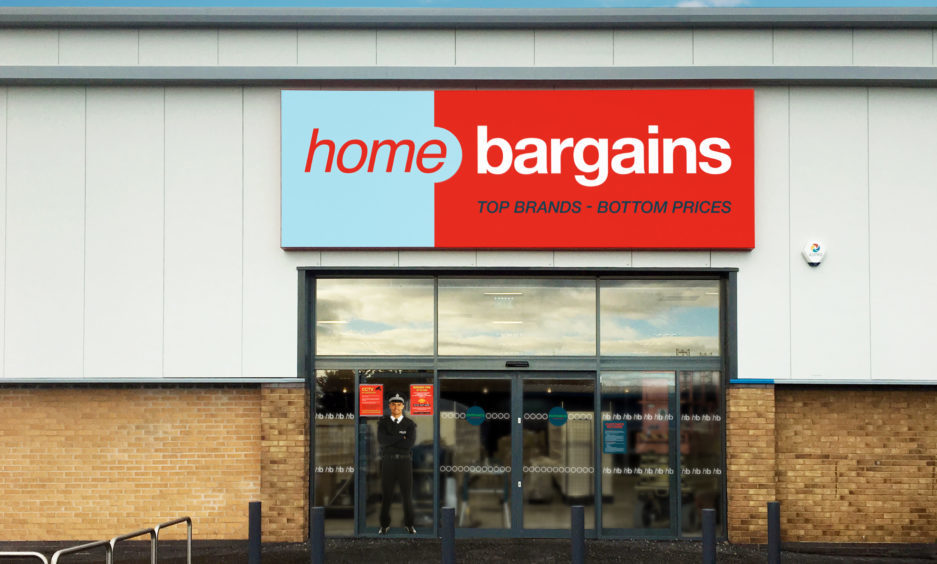 Home Bargains announces opening date of new Dundee store - Evening