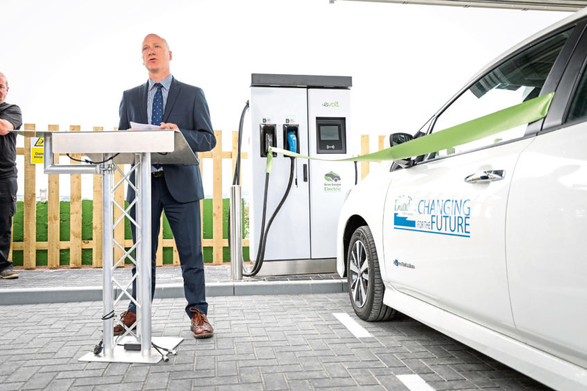 Electric vehicle charging centre opens in Dundee Evening Telegraph