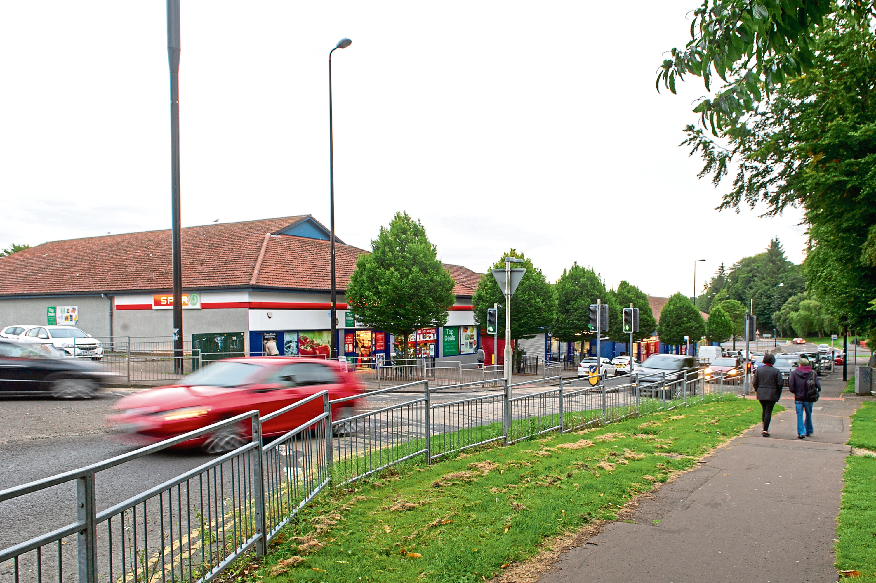 Folk in Dundee area largely content but unhappy with rundown roads