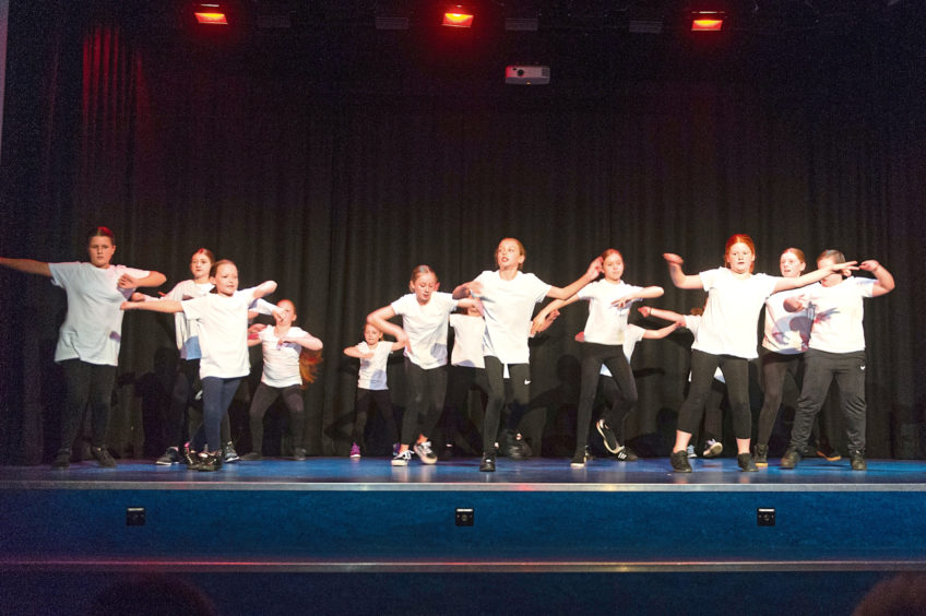 PICTURES Young Dundee dancers get street wise at special show