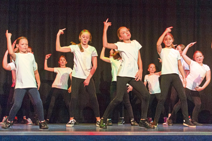 PICTURES Young Dundee dancers get street wise at special show