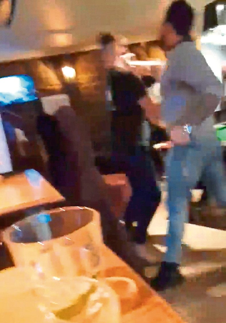 Video Shock As Mass Brawl Erupts Next To Pool Table In Dundee Pub