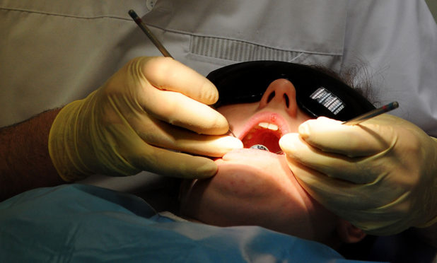 Professor Freeman says toothache can influence a person’s mood and behaviour.