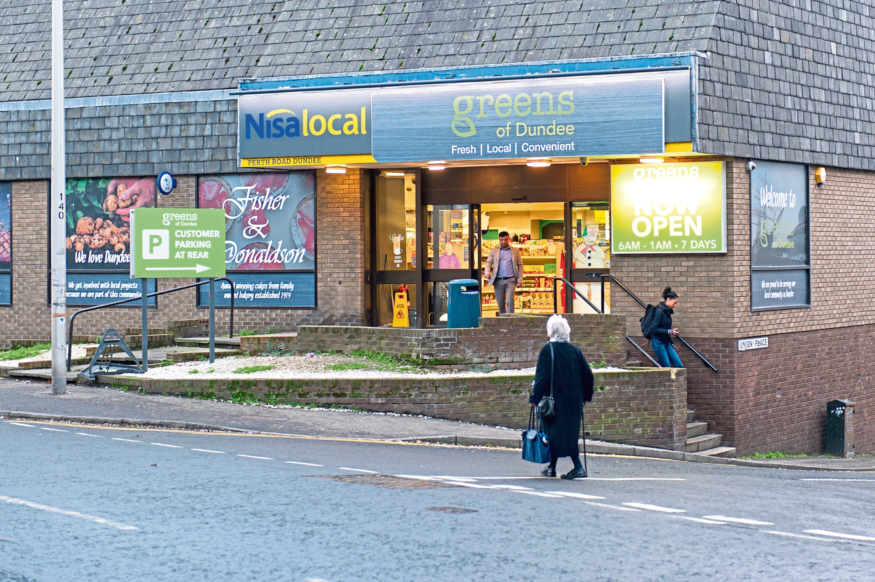 Owners of shop set to be replaced by Sainsbury's want new store in