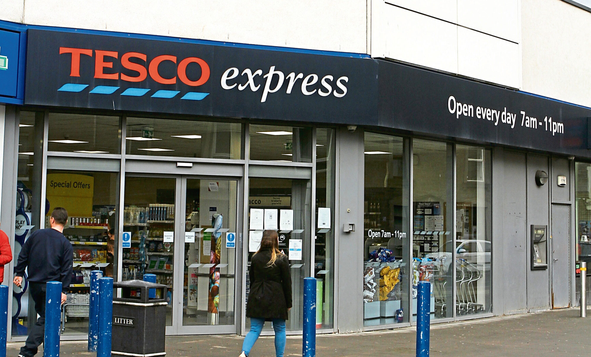 Dundee councillor objects to more alcohol being sold in Hilltown Tesco ...