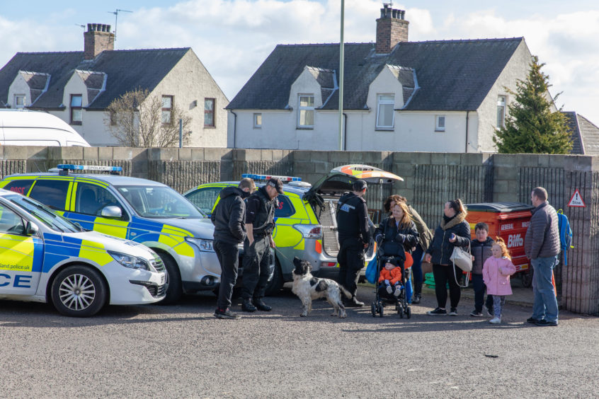 PICTURES Kids and adults celebrate 30th anniversary of Dundee police