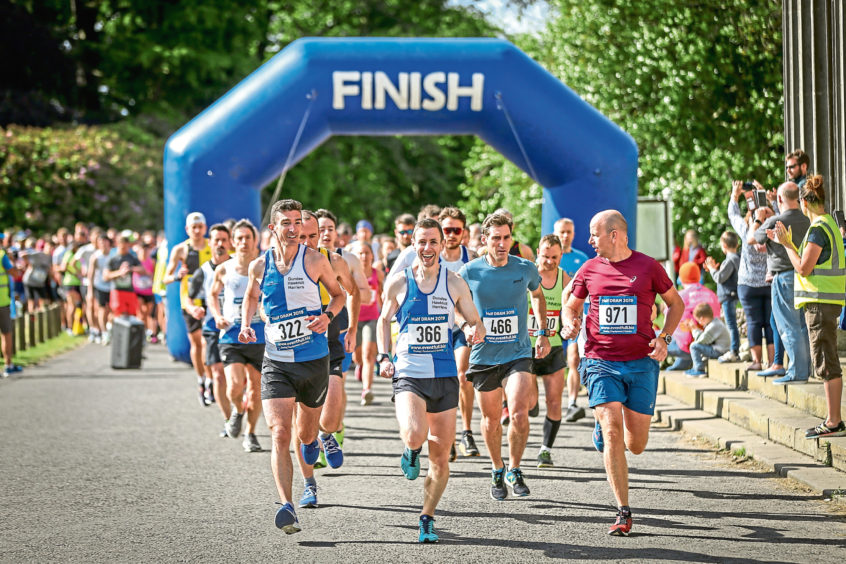 IN PICTURES Dundee Running Adventure Marathon 2019 (DRAM) Evening