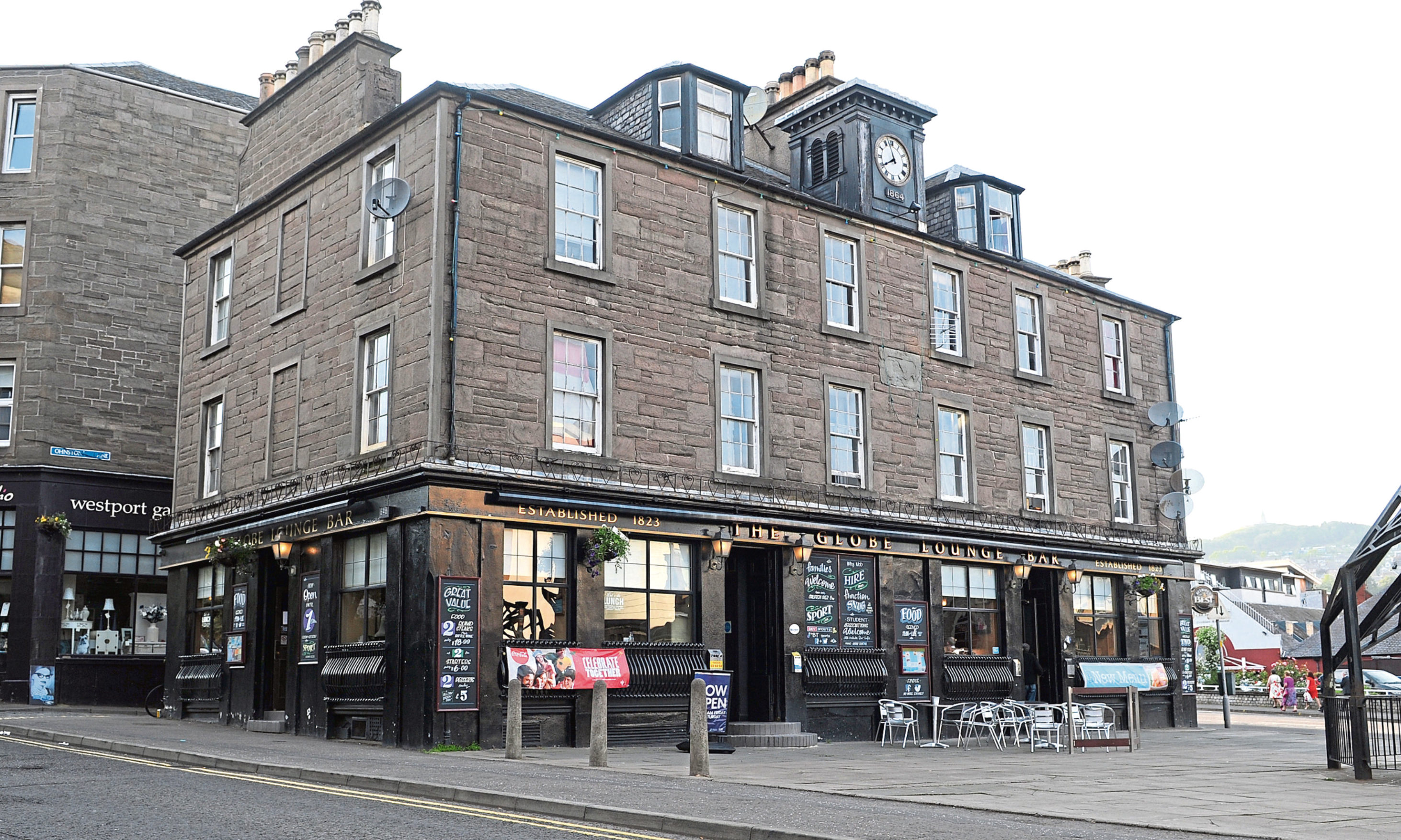 Dundee's Globe Bar to be rebranded as Irishthemed pub Evening Telegraph