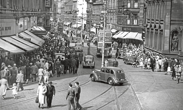 A bustling Murraygate in 1956.