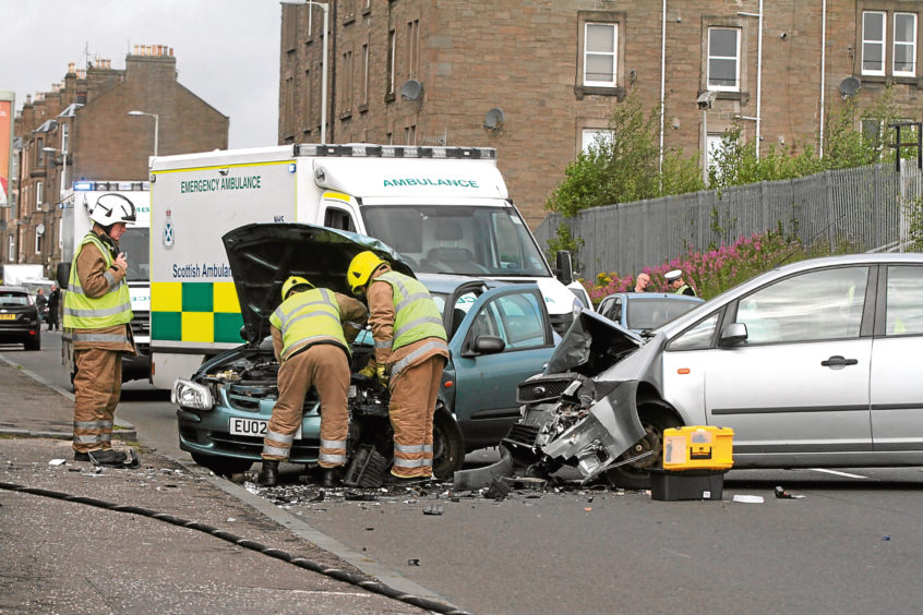 Injuries from car accidents in Dundee fall by more than two thirds in 14 years Evening Telegraph