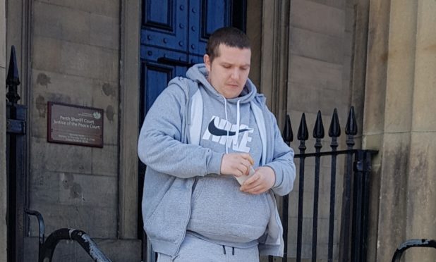 Bakery robber Barry McQuaid leaving Perth Sheriff Court
