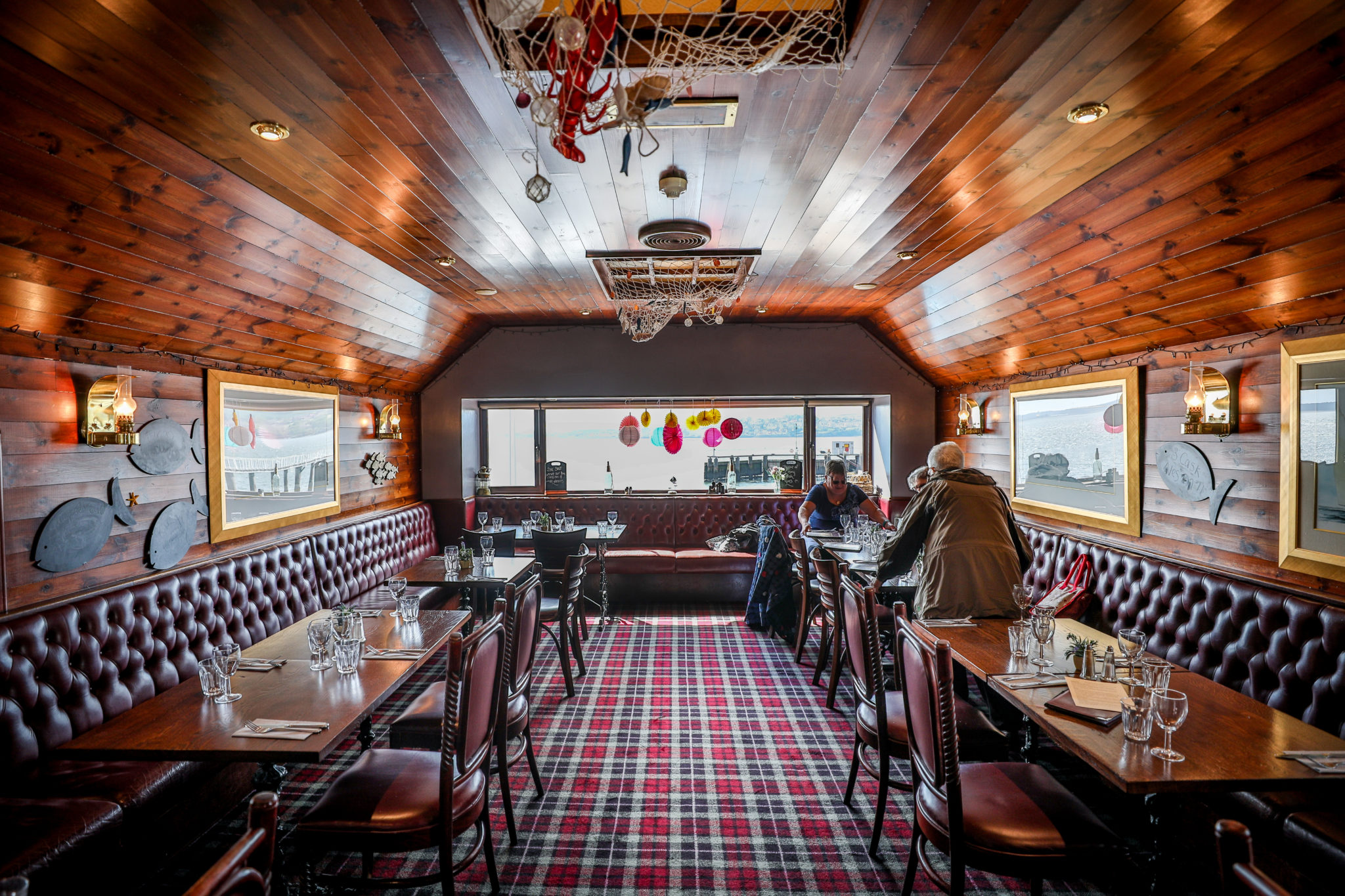 Eight of our favourite dogfriendly pubs and cafes in Dundee Evening