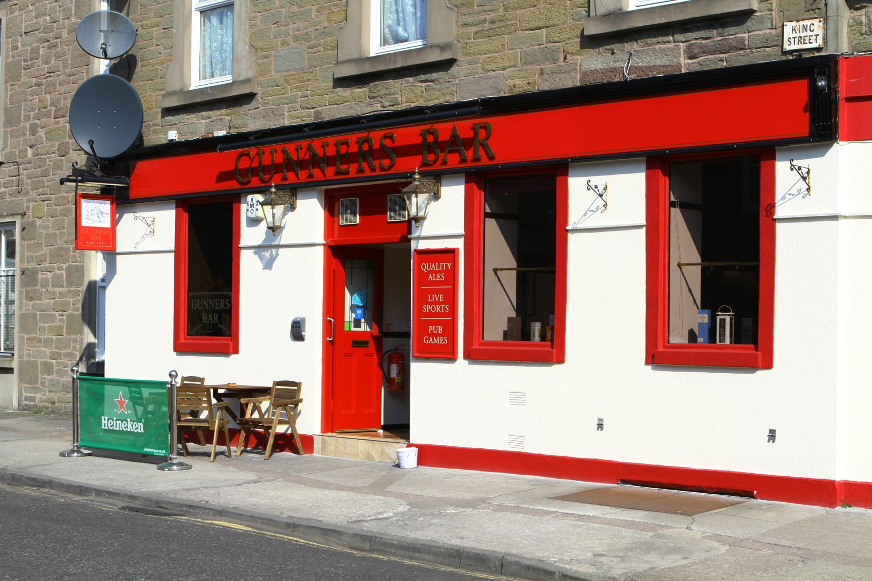 Broughty Ferry pub owner fears for his business after outdoor seating U